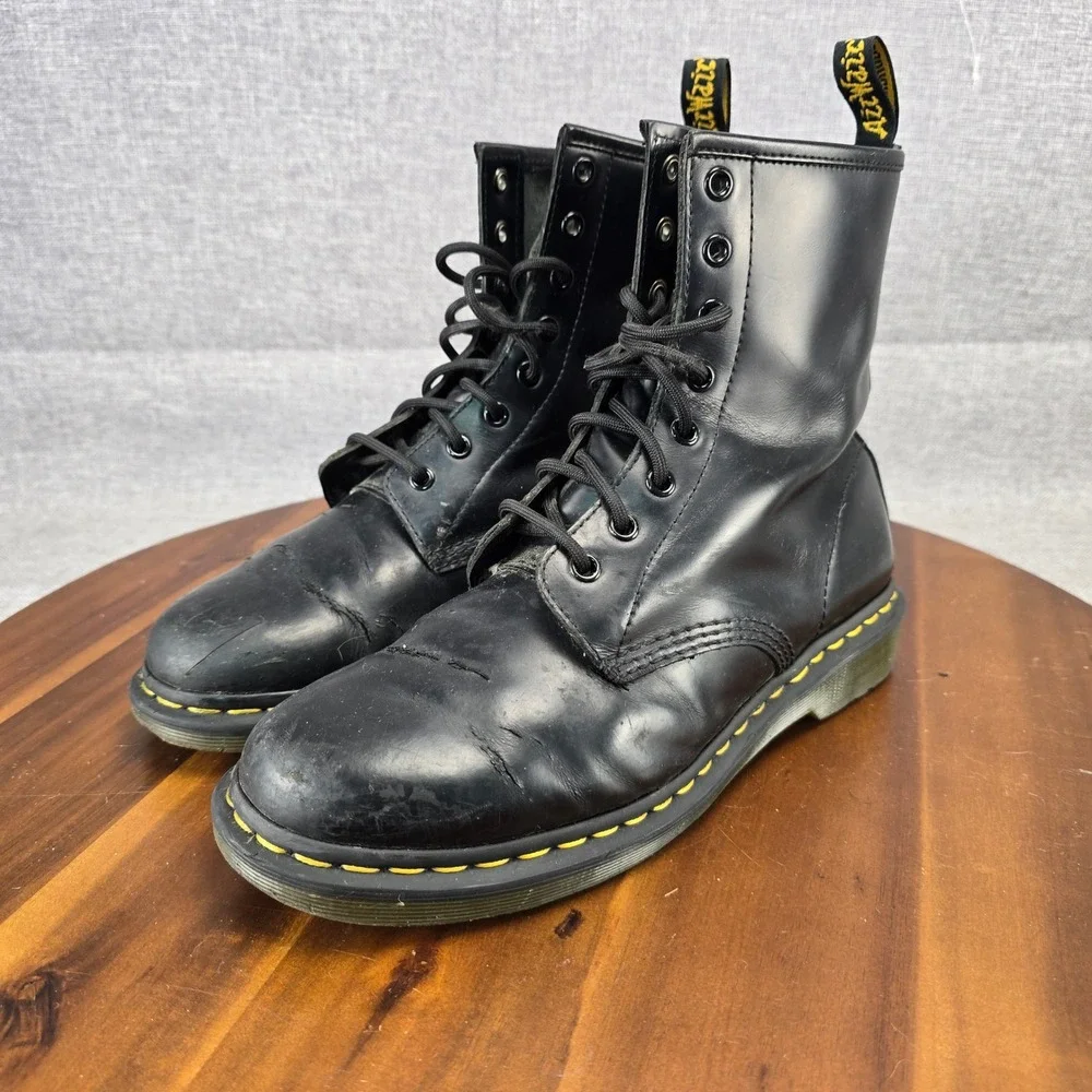 Dr. Martens 1460 Smooth Black Leather 8-Eye Combat Boots Mens 9 Womens 10 11821